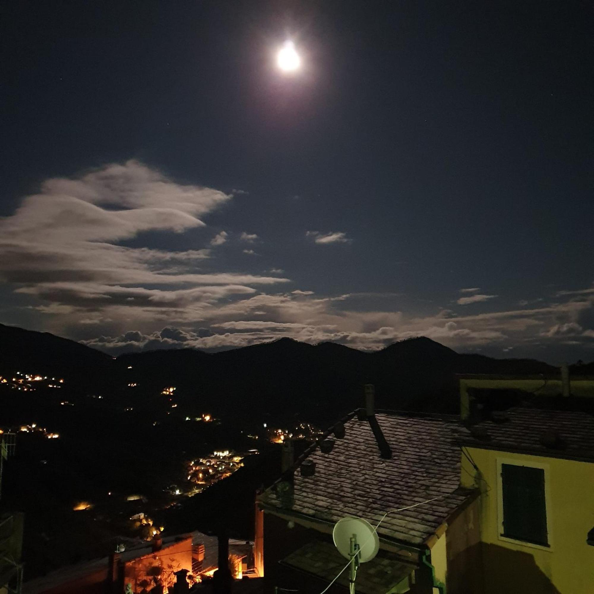 Charme E Relax Apartment Levanto Luaran gambar