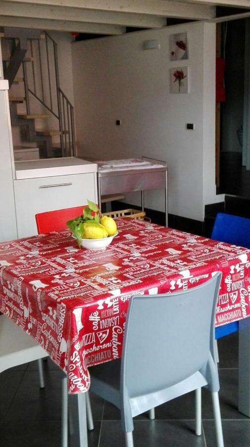 Charme E Relax Apartment Levanto Luaran gambar