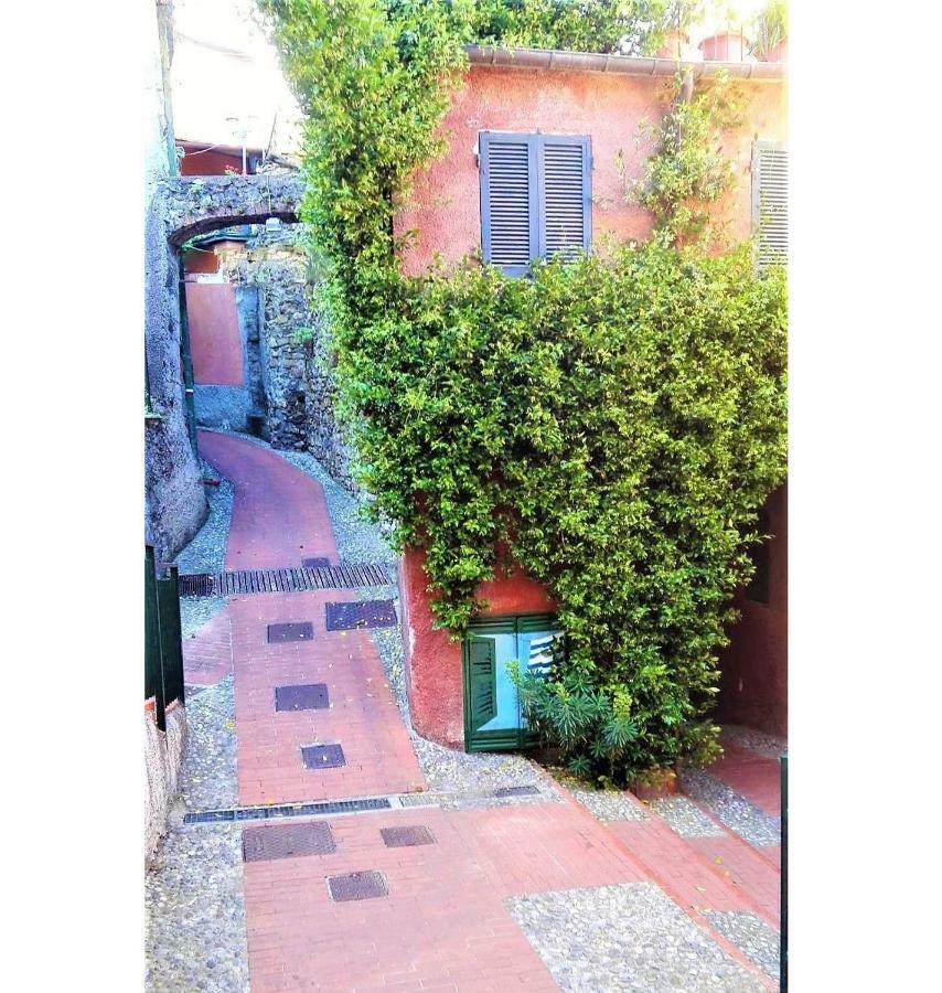 Charme E Relax Apartment Levanto Luaran gambar